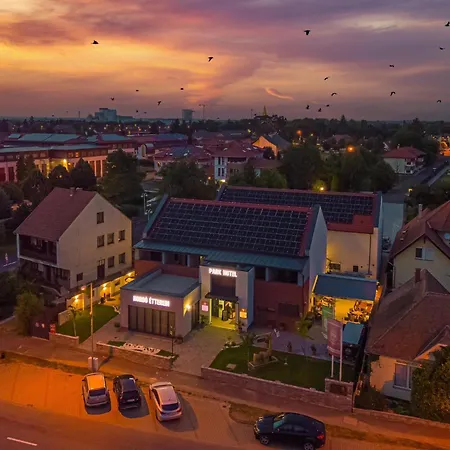 Hotel Park Buek-buekfuerdo 4*